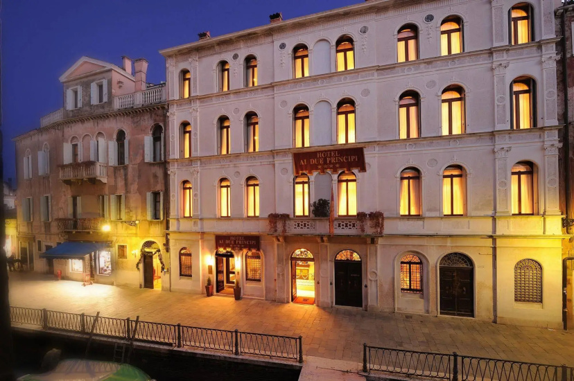 Hotel Ai Due Principi 4 — отель в Венеции, Италия