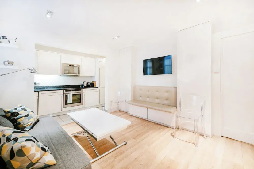 Central Ldn - 1-bed Apt - Sleeps 4 - Wifi — отель с удобствами в Лондоне
