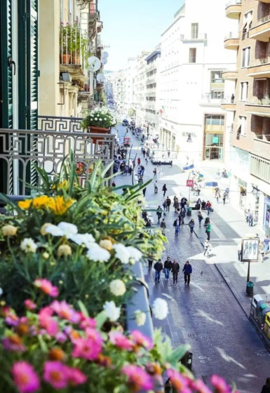 Hotel Napoli Mia — отель с удобствами в Неаполе