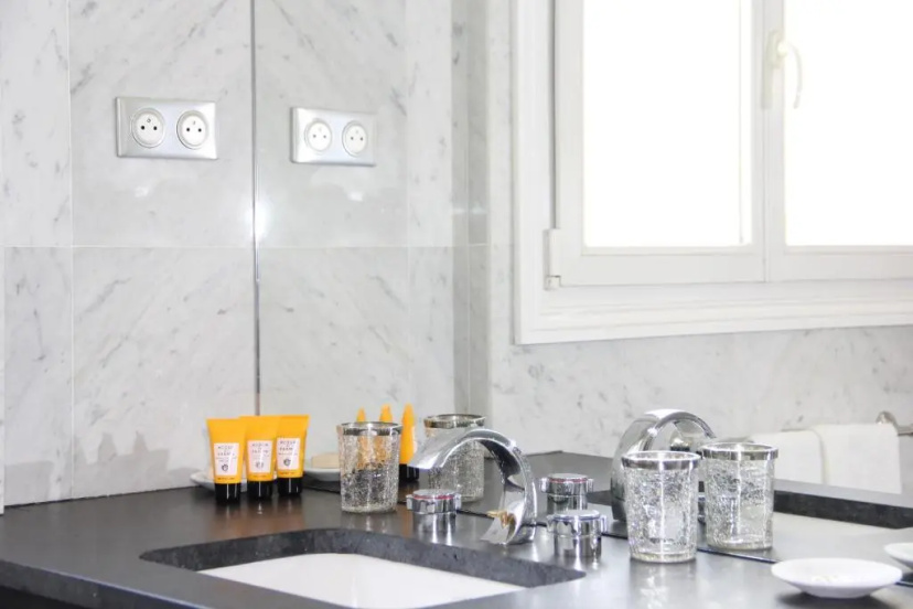 Appartement Champs Elysées — комфортный отель в Париже