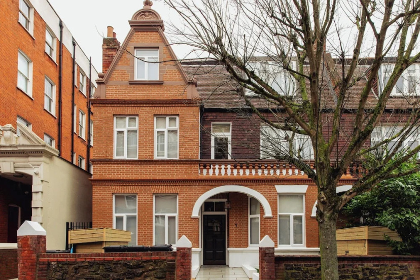 Цены на FiveM West Hampstead - North в Лондоне