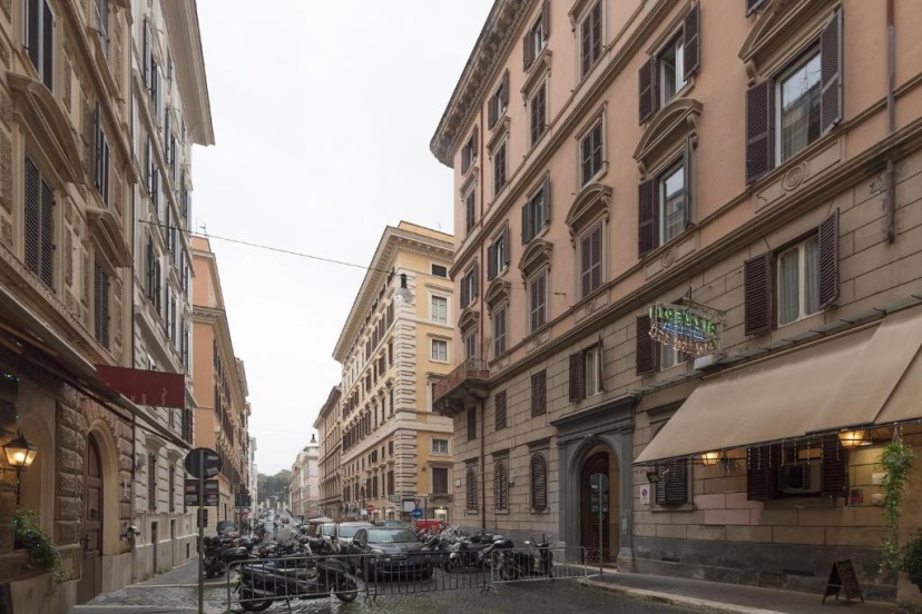 Appartamento Via Genova — забронировать отель в Риме