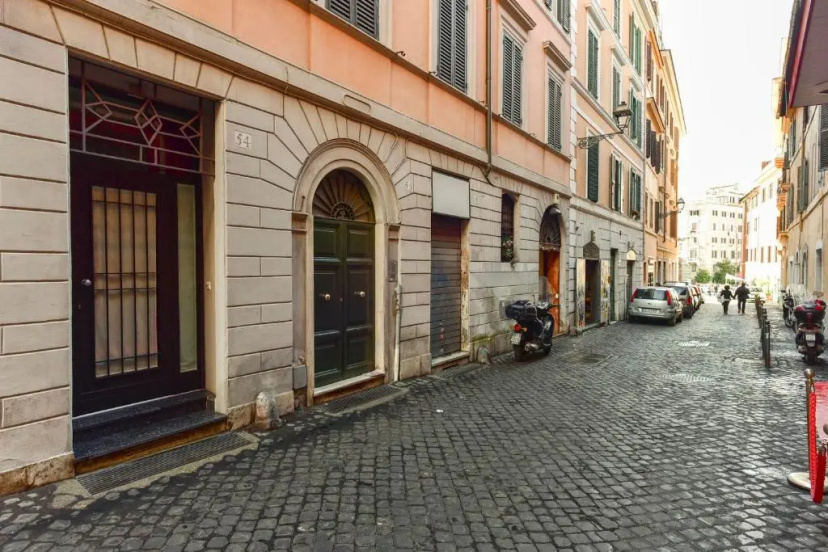 BMGA l Coliseum Rome Apartment 1Bdr for Couples — отель с удобствами в Риме