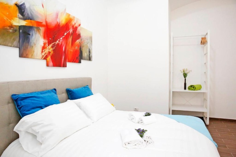 Castel Sant Angelo's Harmonious Apartment — забронировать отель в Риме