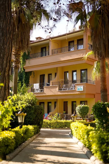 Aleria Belport Beach Hotel — отель с удобным расположением в Гёйнюк