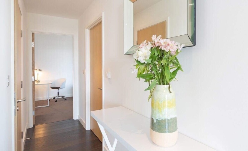 2 Bed Luxury Apartment in N. Greenwich — комфортный отель в Лондоне