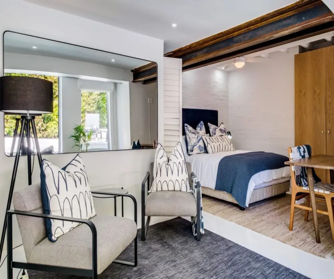 Instow Cottage in Cape Town — комфортный отель в Кейптауне