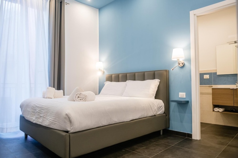 Port Alba in Naples With 1 Bedrooms and 1 Bathrooms — отель в Неаполе, Италия