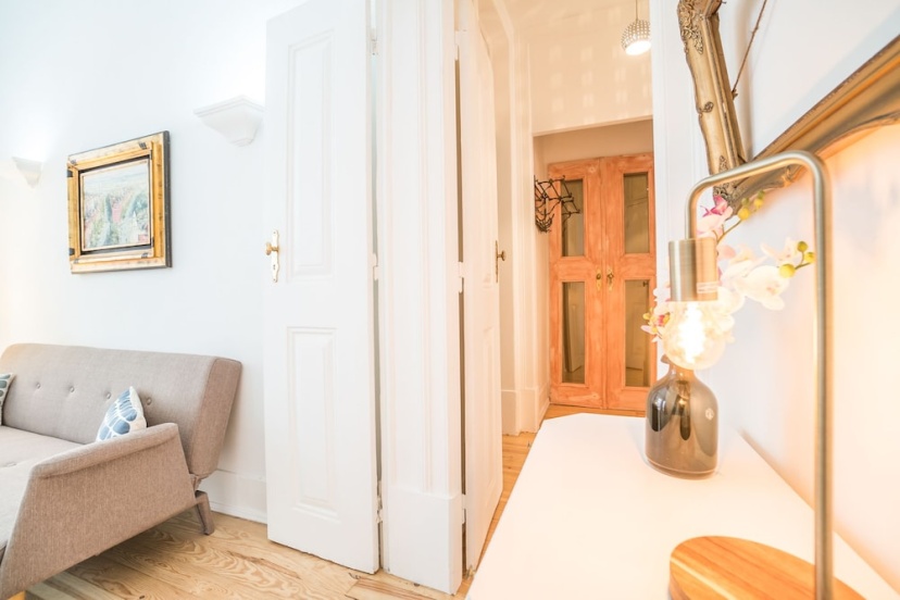 Portas With Patio — отель с удобствами в Лиссабоне