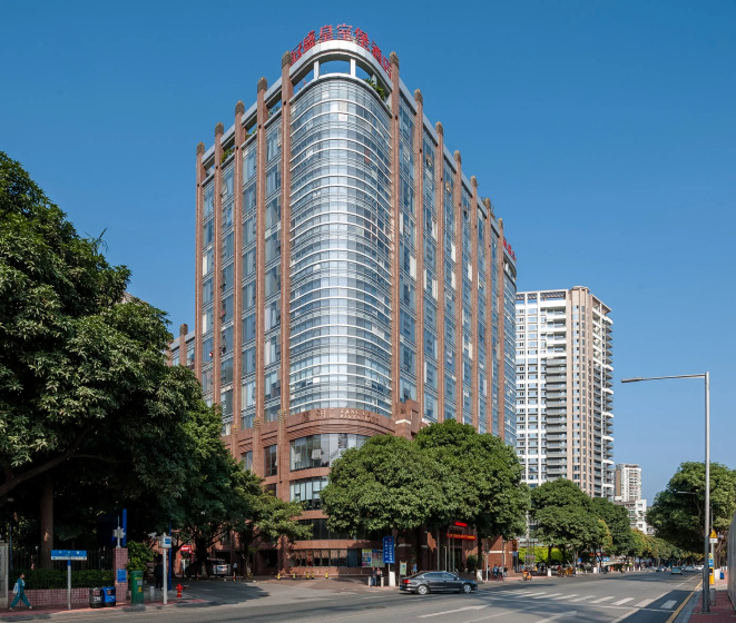 Guangdong Nanyang Royal Hotel — отель с удобствами в Гуанчжоу