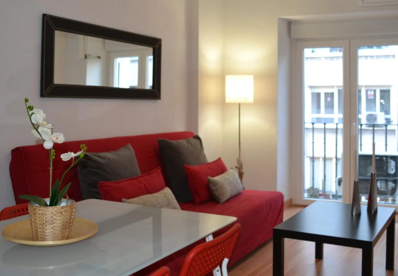 Apartamentos Fuencarral — забронировать отель в Мадриде