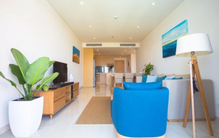 IDC White House Ocean Villa Da Nang — отель с удобным расположением в Дананге