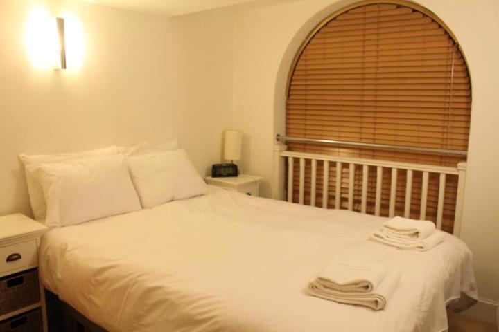 Central 2-Bed, 2-Bath Sanctuary near Holborn Station, Covent Garden & West End — отель в Лондоне, Соединенное Королевство