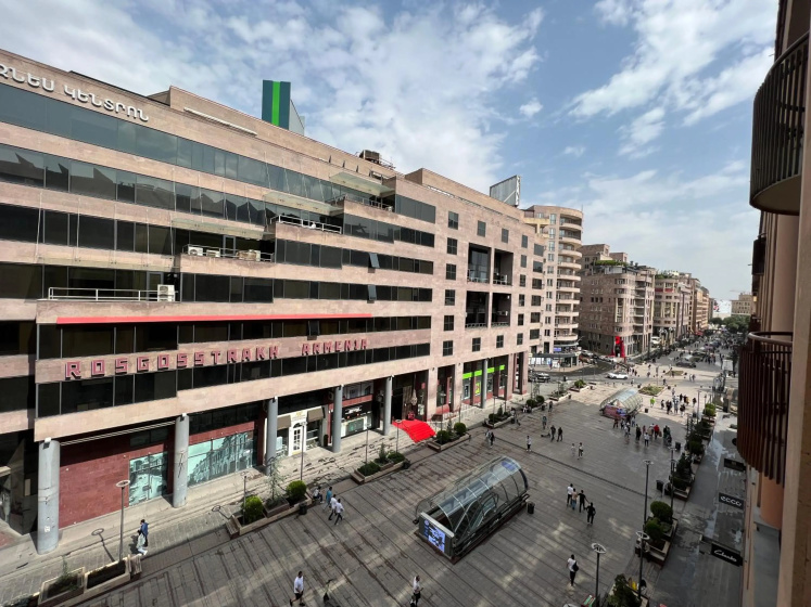 Northern Avenue, 2 bedrooms Luxury, Unique apartment HH656 — отель в Ереван, Армения