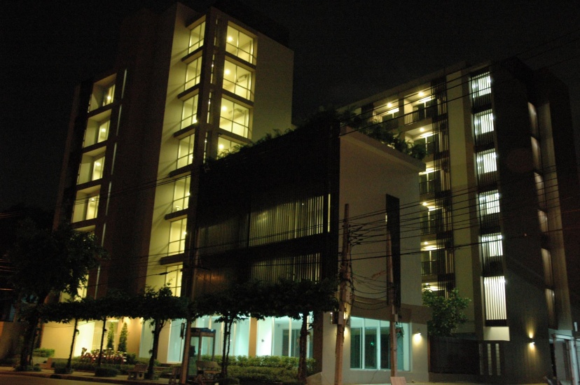 Bangkok Living Apartment — отель в Бангкоке, Таиланд