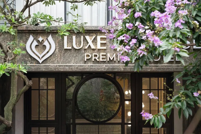Luxe Paradise Premium Hotel 4 — отель в Ханое, Вьетнам