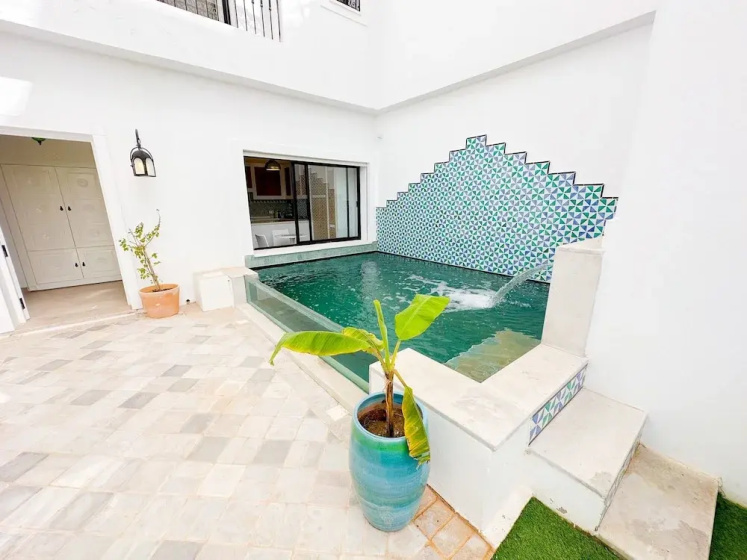 Цены на Villa Poseidon Piscine et Bord de mer Hammamet в Хаммамете