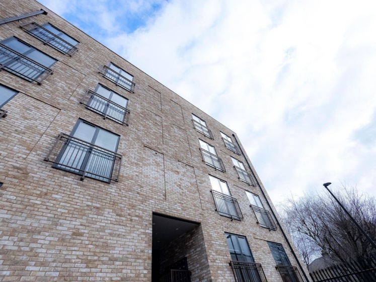 Broadway Market Beauty Three-bedroom by Sojo Stay — отель с удобствами в Лондоне