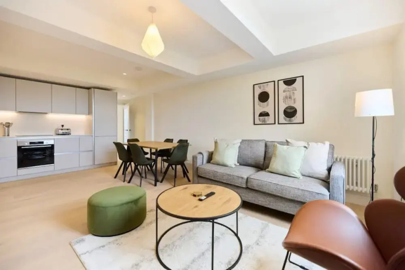 Цены на The East London Mile Hideout - Trendy 3bdr Flat With Balcony в Лондоне