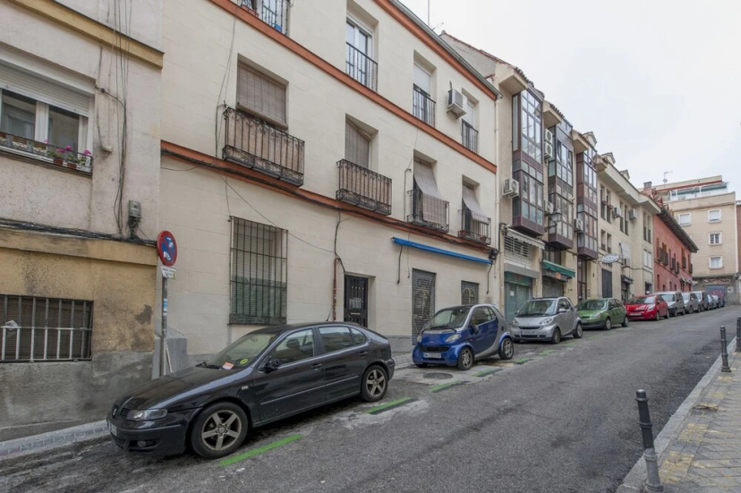 Цены на Alterhome Apartamento Puerta de Toledo VI в Мадриде