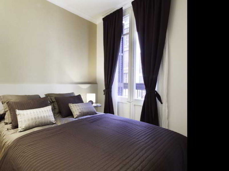 Home Around Gracia Apartments — отель с удобствами в Барселоне