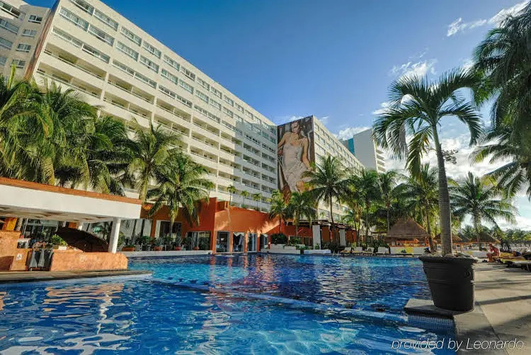 Be Live Palm Beach - Hotel in كانكون - Photo 1