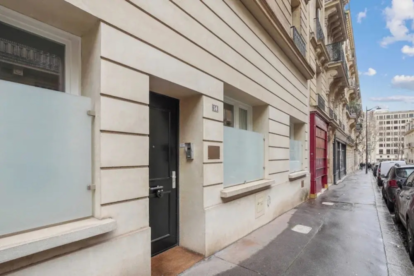Цены на Elegant Apartment -1br/6p - Arc de Triomphe в Париже