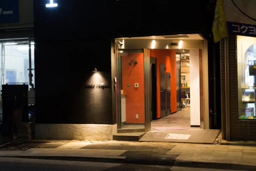 Hotel Hangout - Hostel — отель в Осаке, Япония