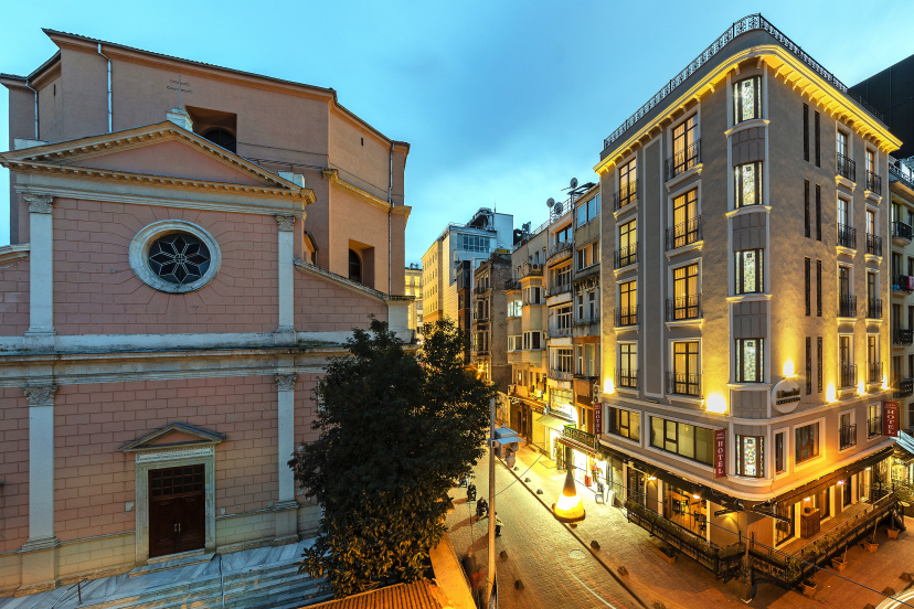 Santa Ottoman Hotel — комфортный отель в Стамбуле