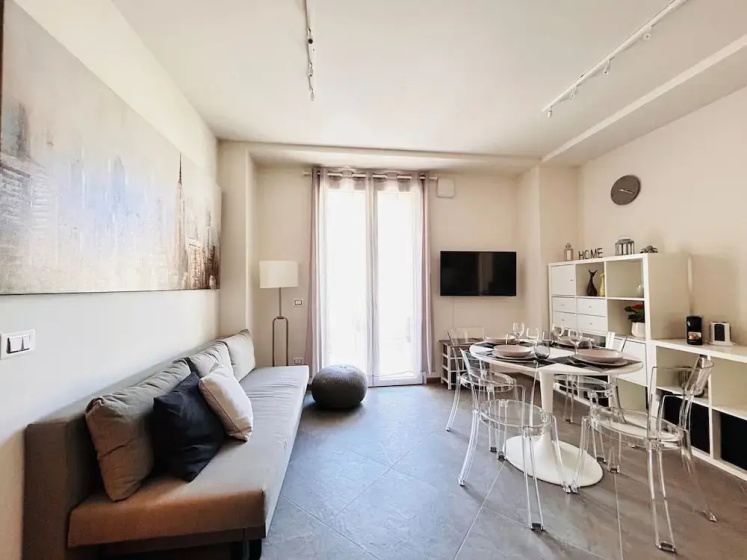 Moderno Bilocale con Terrazzo e Parcheggio — комфортный отель в Флоренции