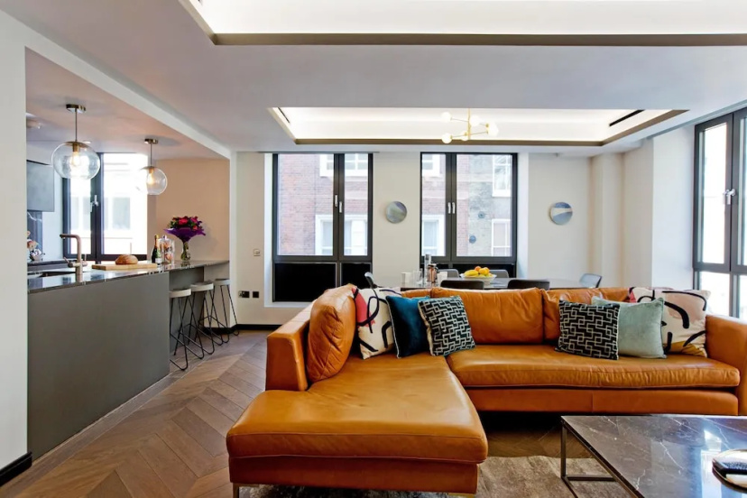 Цены на 2-bed Superior Apt 208 в Лондоне