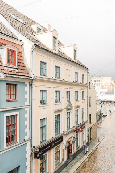 ELVIS apartment/11 beds/6 bedrooms/Riga Old Town — отель с удобствами в риге