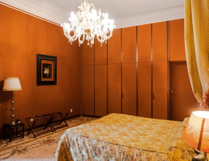 Luxury Balcony Apartment — забронировать отель в Венеции