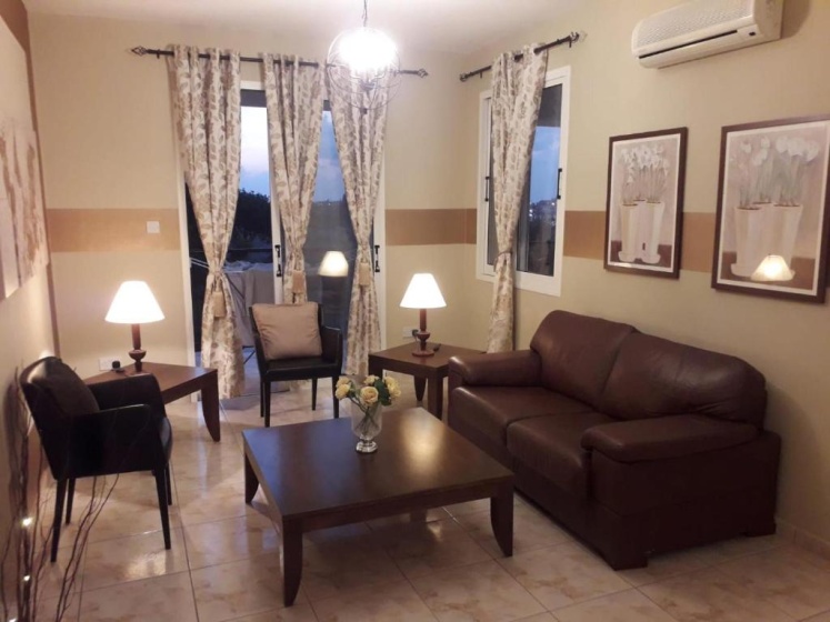 Beautiful Apartment With Pool in Paphos, Cyprus — отель с удобным расположением в Пафос