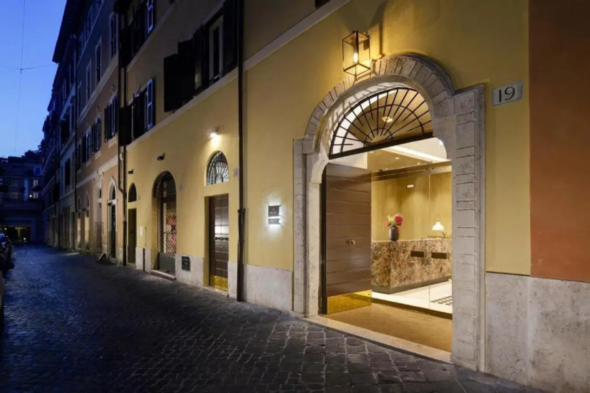 Margutta 19 - Small Luxury Hotels of the World 5 — отель в Риме, Италия