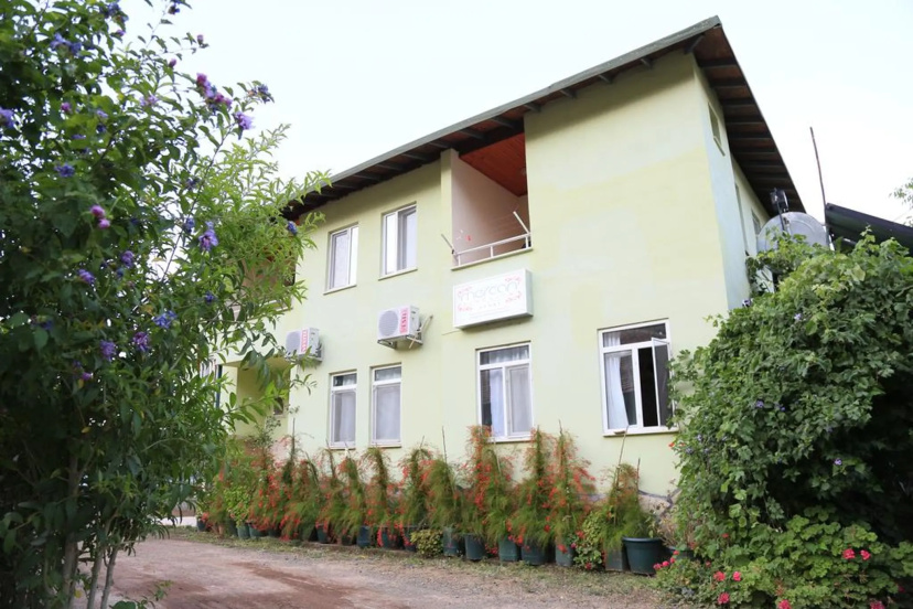 Mercan Bungalow — отель с удобствами в Чиралы