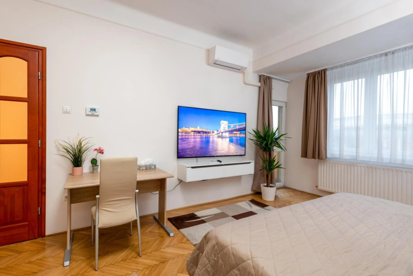 Budapest Deluxe Apartman with free parking place — забронировать отель в Будапеште