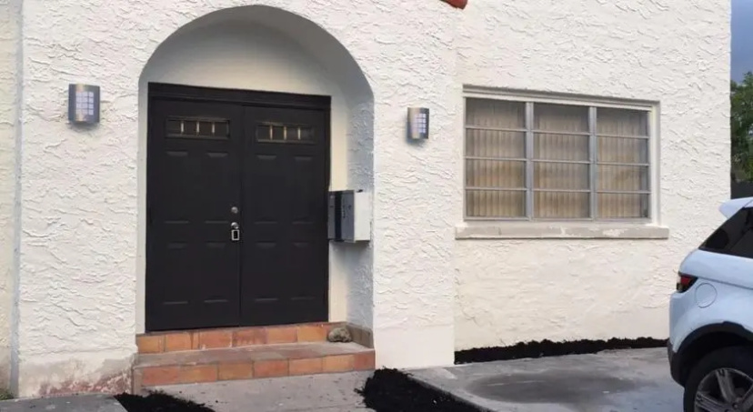 Moblat Miami — забронировать отель в Майами