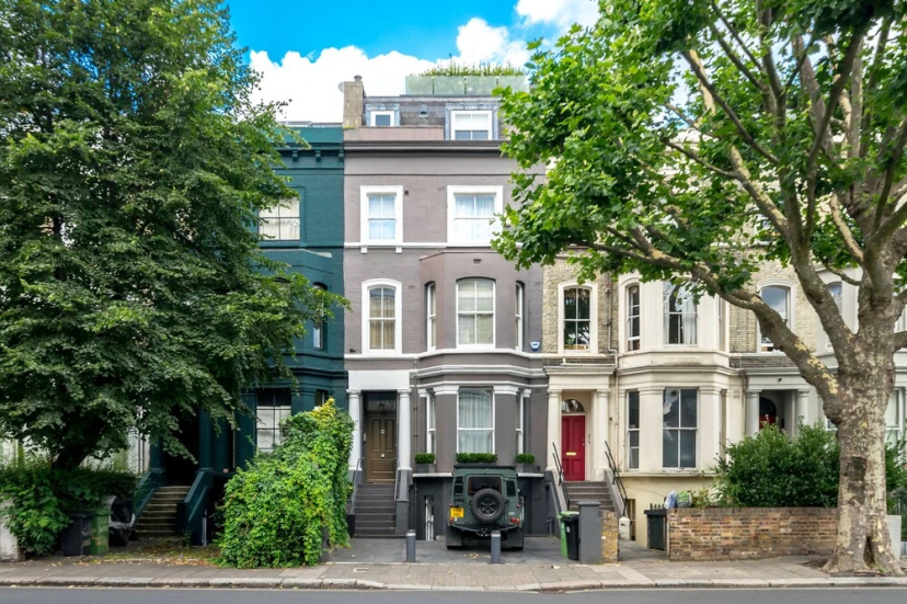 JOIVY Stylish 2-Bed Flat W/ Private Garden In Notting Hill, — отзывы гостей и цены