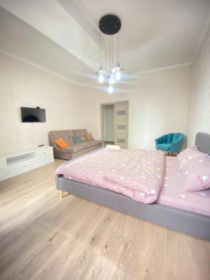 New Ultracentral Bedroom and Living Apartment Lev Tolstoi — отель с удобным расположением в Кишинёв