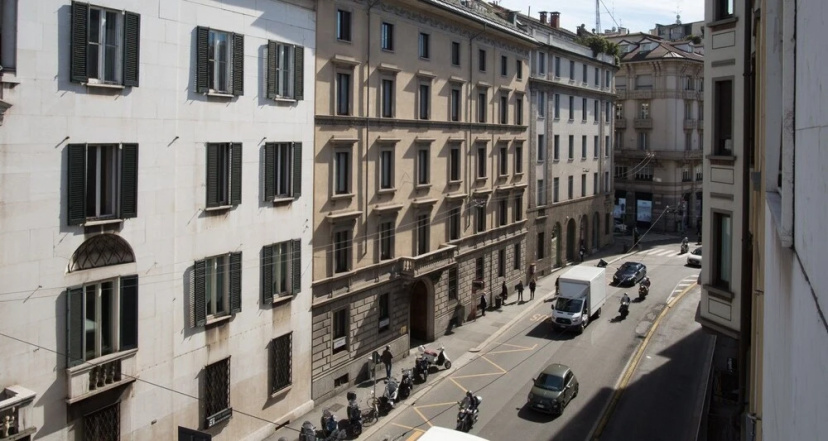 Montenapoleone Luxury Flat — отель в Милане, Италия