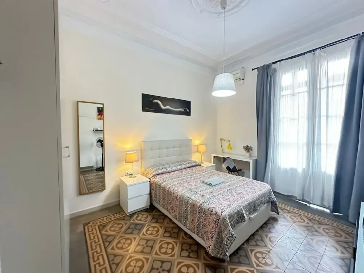 Rooms Roger — забронировать отель в Барселоне