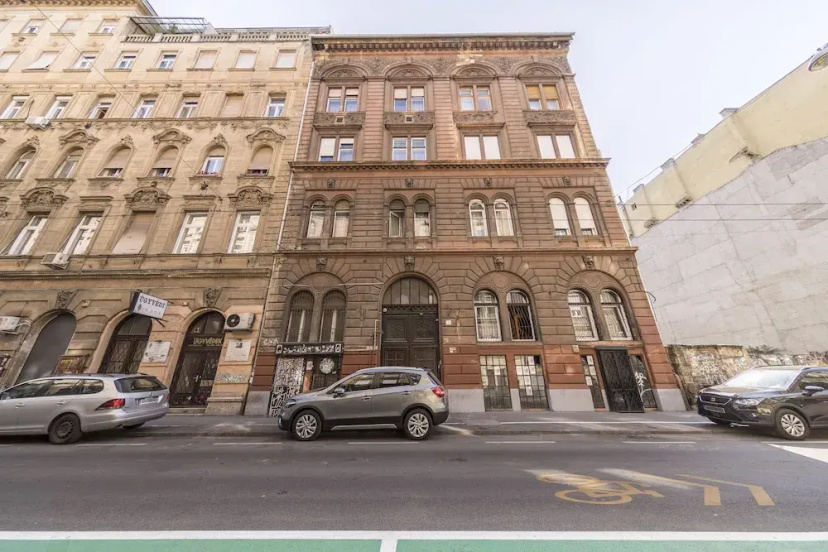 Manzanilla Apartment 3 — отель в Будапеште, Венгрия