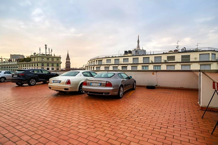 Duomo Luxury Apartment — отель с удобствами в Милане