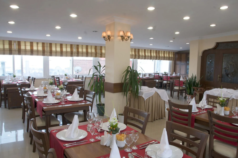 Unal Hotel — комфортный отель в Стамбуле