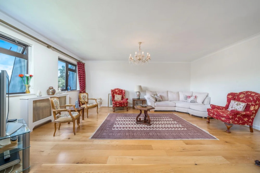 Delightful Vintage 2 Bedroom Apartment — забронировать отель в Лондоне