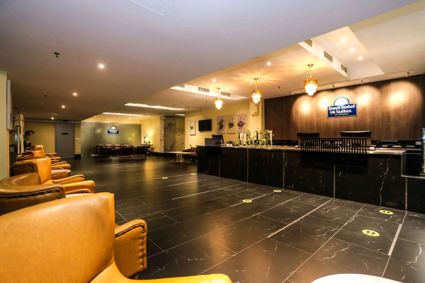 Days Hotel and Suites Fraser Business Park KL — отель в удобной локации в Куала-Лумпуре