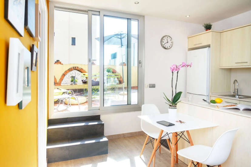 Feelathome Vila Apartment — отель с удобствами в Барселоне