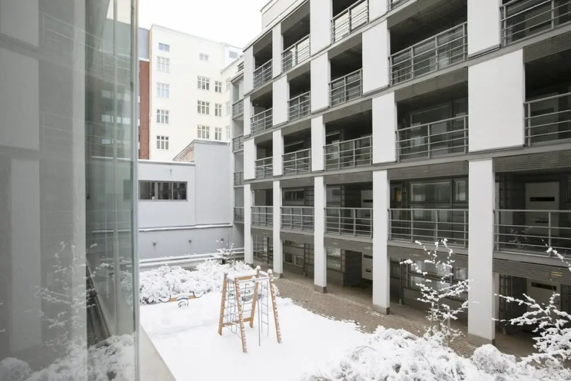 2ndhomes Cozy 1BR Home w Balcony — забронировать отель в Хельсинки