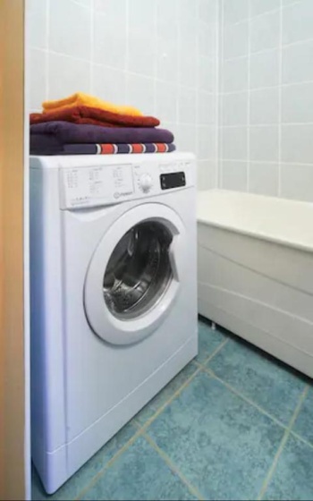 Цены на Nice private room in a three room apartment Free parking Feel like at home в Вильнюсе